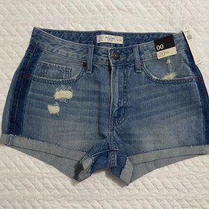 Size: (24 I 00)  Abercrombie & Fitch Jean Shorts